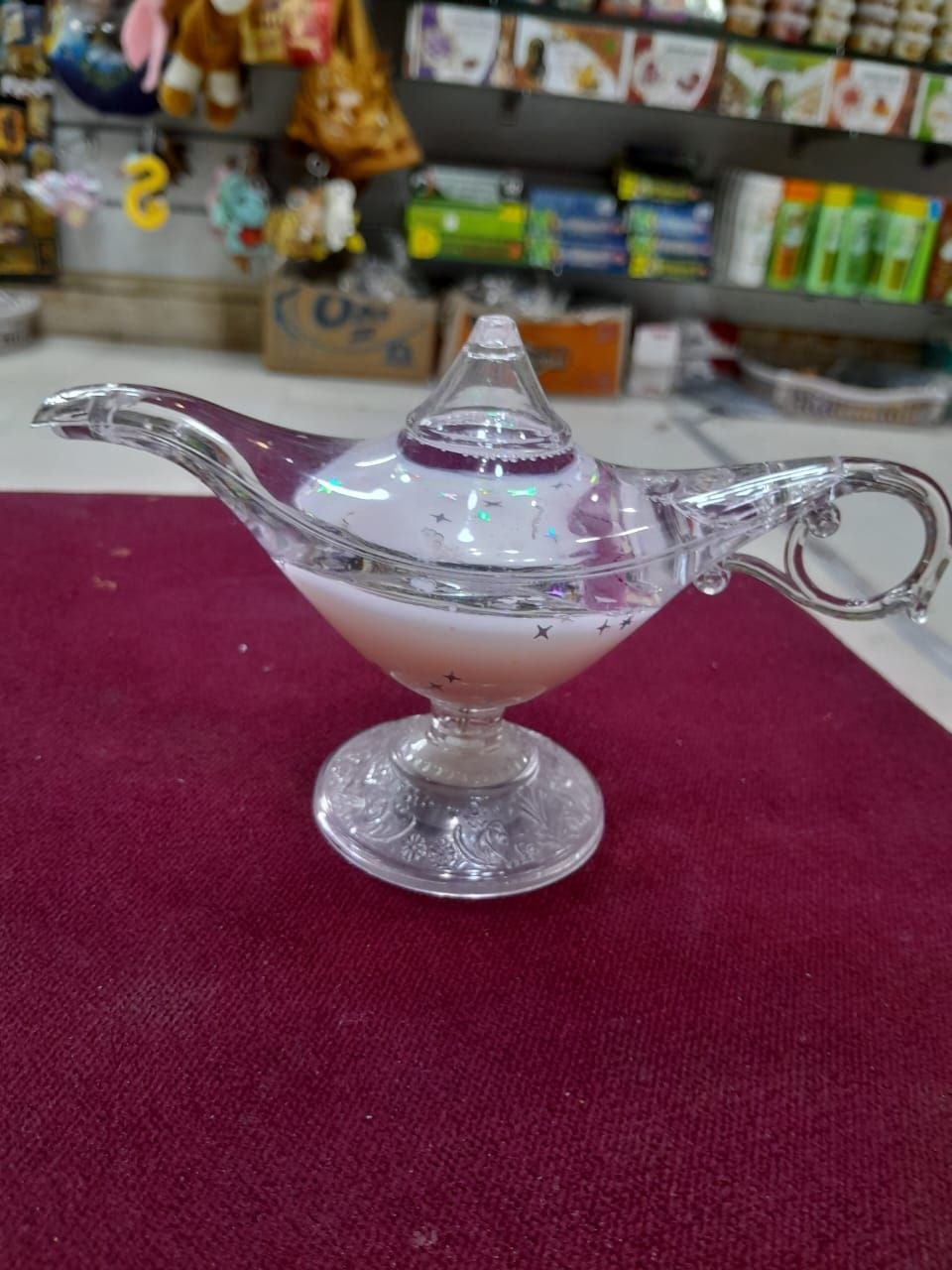 Glas-Wasserkugel mit dekorativer Szene