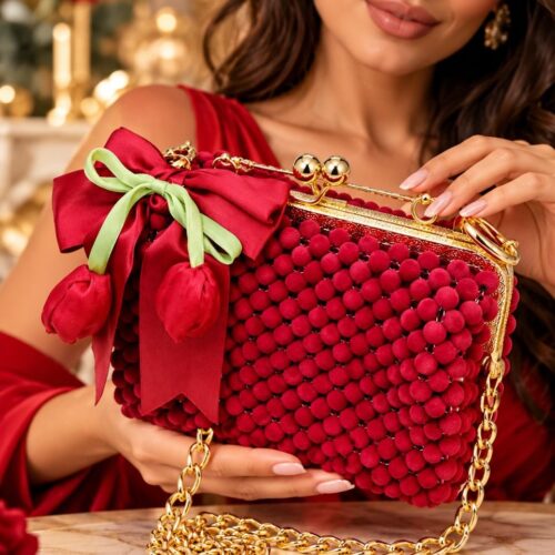Handgemachte Unikat Abendtasche mit Perlen & Blumen – Einzelstück