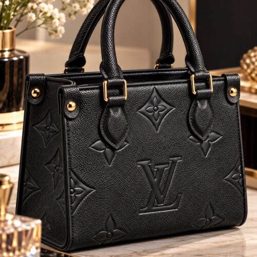 Black Women’s Handbag with Embossed Print – Elegant City Bag